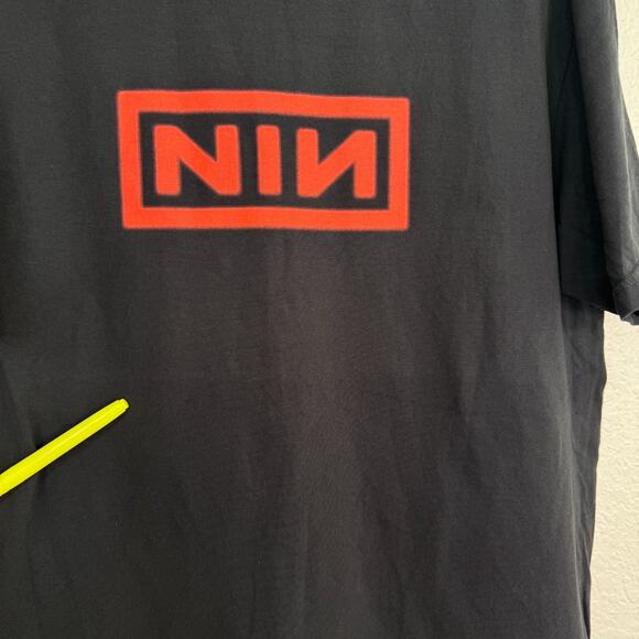 Nine Inch Nails Peel It Back Tour Shirt Mens Large Concert Merch NIN Black 2025 - Picture 4 of 11